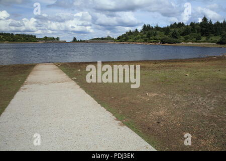 Réservoir de Fernworthy montre des signes de sécheresse, Dartmoor National Park, Devon, England, UK Banque D'Images