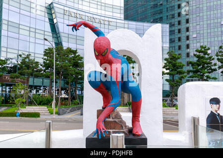 Busan, Corée du Sud - Jul 12, 2018 : statue Spider-Man au Busan haeundae Cinema Street Banque D'Images