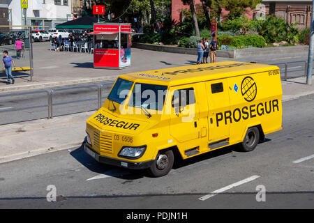 Jaune sécurité Prosegur blindé camion à Barcelone Catalogne Espagne Banque D'Images