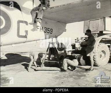 6459 Hudson 1944 Escadron de maintenance Gambut AWM BAM0118 Banque D'Images