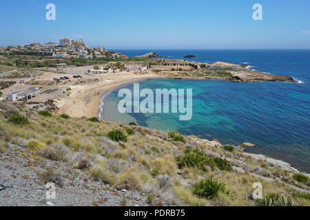 Plage de Cala Reona près de la ville côtière de Cabo de Palos, Cartagena, Murcia, Espagne, mer Méditerranée Banque D'Images