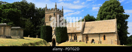 L'église paroissiale de St Peters, Upper Slaughter, village des Cotswolds Gloucestershire, Angleterre, RU Banque D'Images