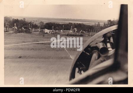 Droit de l'album photo de Karl Oberfeldwebel Gendner de 1. La Kampfgeschwader 40 Staffel, : vue depuis le cockpit d'un Junkers Ju 52/3m de 3 avions de transport./KGzbV 9 en route vers Radom, Pologne en septembre 1939. Karl Gendner a été un pilote avec cette unité à l'époque. Banque D'Images