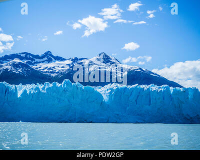 Les tons de bleus dans le Parc National Los Glaciares en Argentine Banque D'Images