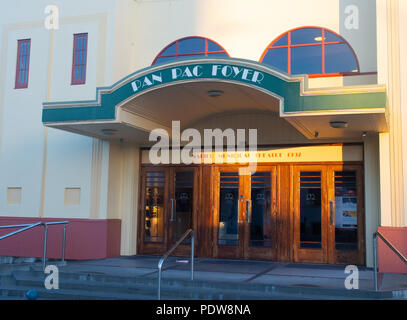 Hall d'entrée de Pan Pac Le Napier Théâtre Municipal Banque D'Images