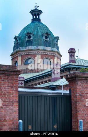 Le dôme de la tour octogonale EN IN Bathurst court house, l'un des plus beaux palais de style victorien classique libre en Nouvelle Galles du Sud construite en 1880 Banque D'Images