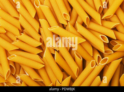 Pâtes penne comme arrière-plan Banque D'Images