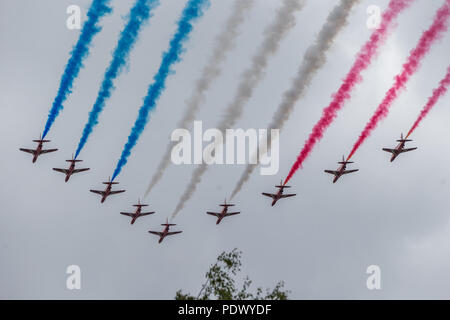 Célébrations pour RAF100 a commencé le 1er avril 2018 lorsque la Royal Air Force mis cent cent jours plus tard, le 10 juillet, dans le cadre des principales célébrations, une parade et défilé de 100 avions à Londres. Comprend : Des flèches rouges où : London, England, United Kingdom Quand : 10 juillet 2018 : Crédit Wheatley/WENN Banque D'Images