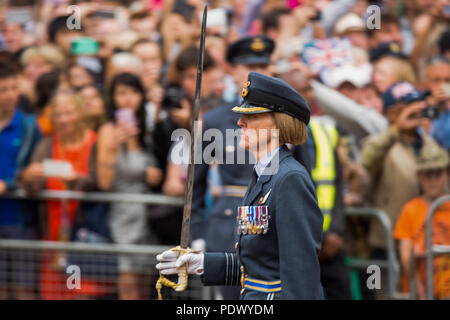 Célébrations pour RAF100 a commencé le 1er avril 2018 lorsque la Royal Air Force mis cent cent jours plus tard, le 10 juillet, dans le cadre des principales célébrations, une parade et défilé de 100 avions à Londres. Avec : Atmosphère, voir Où : London, England, United Kingdom Quand : 10 juillet 2018 : Crédit Wheatley/WENN Banque D'Images