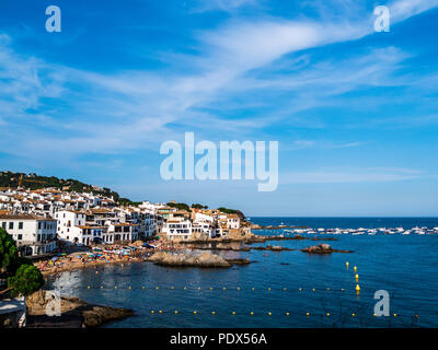 Paysage de la plage de Calella de Palafrugell sur la Costa Brava Banque D'Images