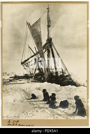 256 1 242813 StateLibQld Frank Hurley's photographie de l'Endurance est écrasé par la glace dans l'Antarctique, 1915 Banque D'Images