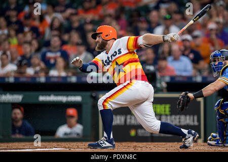 theScore on X: Astros catcher Martin Maldonado is sporting orange hair for  Game 1 of the ALCS. 🔥 (📸: @astros)  / X