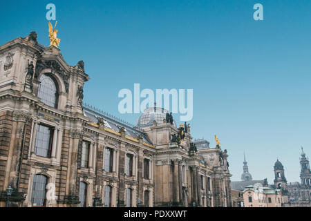 Albertinum Palace ou une galerie de nouveaux maîtres ou une galerie d'art à Dresde en Allemagne. Le bâtiment a été construit au 16ème siècle. Banque D'Images