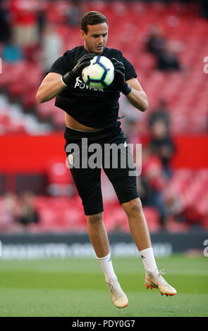 Leicester City gardien Danny Ward au cours de la Premier League match à Old Trafford, Manchester. ASSOCIATION DE PRESSE Photo. Photo date : vendredi 10 août 2018. Voir l'ACTIVITÉ DE SOCCER histoire Man Utd. Crédit photo doit se lire : Nick Potts/PA Wire. RESTRICTIONS : EDITORIAL N'utilisez que pas d'utilisation non autorisée avec l'audio, vidéo, données, listes de luminaire, club ou la Ligue de logos ou services 'live'. En ligne De-match utilisation limitée à 120 images, aucune émulation. Aucune utilisation de pari, de jeux ou d'un club ou la ligue/dvd publications. Banque D'Images