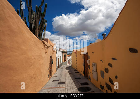 Alley Calle la Paz, maisons typiques, vieille ville, Agüimes, Gran Canaria, Îles Canaries, Espagne Banque D'Images