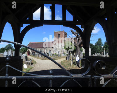 L'église St Michael Oulton Banque D'Images