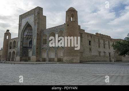 Abdulaziz Khan Madrassah (Musée d'art de sculpture sur bois), Boukhara, Ouzbékistan Banque D'Images