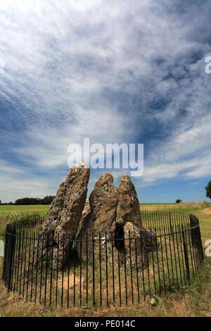 Le Whispering Knights, cercle de pierres de Rollright Stones, près de Chipping Norton, Oxfordshire, Angleterre. Banque D'Images