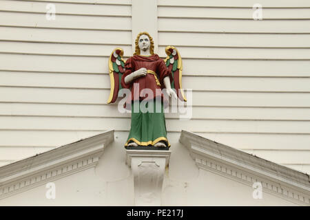 Bergen, Norvège - 9 août 2018 : vue générale de Bryggen (le quai hanséatique) dans la ville de Bergen. Le site du patrimoine mondial de l'Unesco tient ses racines à partir de l'Âge des Vikings et il aujourd'hui beaucoup des citoes restaurants, pubs, boutiques d'artisanat et les musées. La ville a été pendant de nombreuses années le centre d'échanges entre la Norvège et le reste de l'Europe et est maintenant généralement le point de départ d'expéditions dans le pays. Photo : David Mbiyu Crédit : david mbiyu/Alamy Live News Banque D'Images