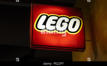 20 mars 2018 - Cracovie, Pologne - logo Lego en Bonarka City Center. (Crédit Image : © Igor Golovniov/SOPA des images à l'aide de Zuma sur le fil) Banque D'Images