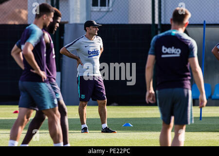 Ernesto Valverde de l'Espagne au cours de la session de formation du FC Barcelone avant que le jeu espagnol Supercopa contre FC Séville à Tanger. À Ciutat Esportiva Joan Gamper, Barcelone le 11 août de 2018. Août 11, 2018. Credit : AFP7/ZUMA/Alamy Fil Live News Banque D'Images