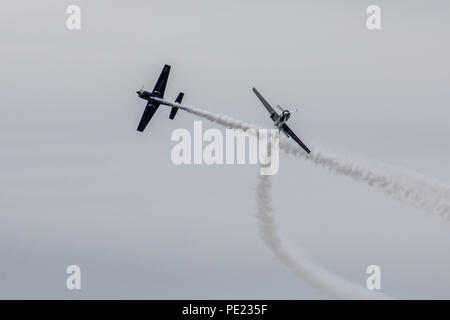 Blackpool, Lancashire, Royaume-Uni 11 août 2018 Yak 50 et le premier jour de vol des deux jours de mer air show Banque D'Images