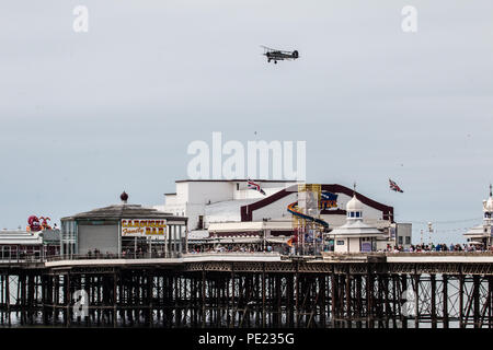 Blackpool, Lancashire, Royaume-Uni 11 août 2018 Royal Navy vol vol historique de l'espadon sur la première journée des deux jours de mer air show Banque D'Images