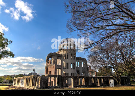 Photographie HDR de la bombe atomique (Dôme de Genbaku) Dōmu, partie de l'Hiroshima Peace Memorial à Hiroshima, Japon Banque D'Images