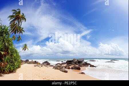 Plage tropicale intacte au Sri Lanka Ambalangoda Banque D'Images