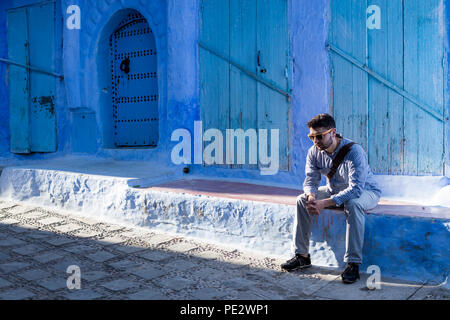 Chefchaouen (Chaouen) est une ville du Maroc a noté pour ses immeubles dans les tons de bleu. Banque D'Images