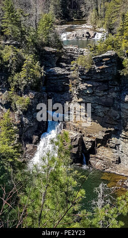 Linville Falls dans l'ouest de la Caroline du Nord, USA Banque D'Images