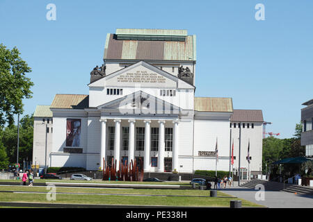 L'opéra allemand sur le Rhin / Théâtre de la ville de Duisburg au König-Heinrich-Platz , Duisburg, Ruhr, Nordrhein-Westfalen, Germany, Europe Banque D'Images