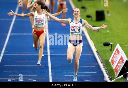 La France Logiciel Laura Muir (au centre) remporte la finale du 1 500 m femmes lors de la sixième journée des Championnats d'Europe d'athlétisme 2018 au Stade Olympique de Berlin. Banque D'Images