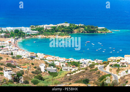 Le petit village d'Agia Pelagia, Héraklion, Crète, Grèce. Banque D'Images