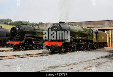 46115 & 70013 pause sur Erquy remise en juillet 2008. Banque D'Images