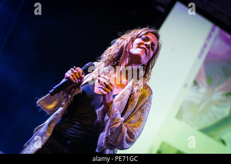 Bergame, Italie. 23er juillet 2017. La chanteuse Italienne Irene Grandi en prestation au festival Rock sul Serio. Brambilla Simone Photography Live News Banque D'Images