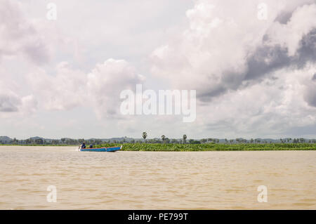 Paysages panoramiques du lac Tempe inondées dans le sud de Sulawesi, Indonésie Banque D'Images