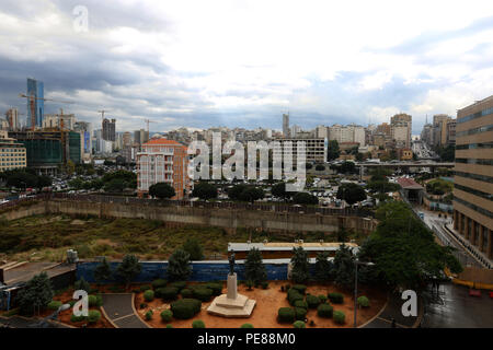 Une vue de ce qui était l'un des champs de la mort de Beyrouth pendant la guerre civile du Liban et le champ de bataille que le capital divisé en deux moitiés. Banque D'Images