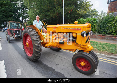 Meubles anciens Minneapolis Moline le tracteur à vapeur Driffield le rally road run, Driffield East Yorkshire, England, UK, FR. Banque D'Images