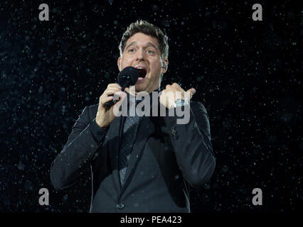 Michael Bublé effectue sous la pluie à la British Summertime Festival à Hyde Park avec : Michael Bublé Où : London, Royaume-Uni Quand : 13 Oct 2018 Source : WENN.com Banque D'Images