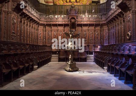 Badajoz, Espagne - Août 13th, 2018 : Metropolitan Cathedral of Saint John the Baptist de Badajoz en intérieur. Choir Banque D'Images