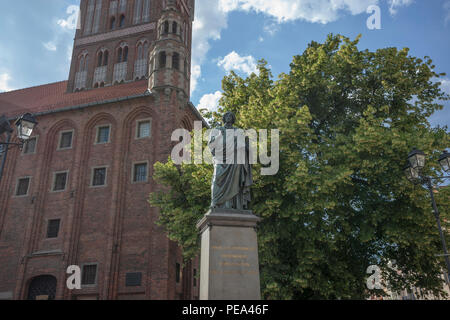 Statue de Nicolas Copernic à Torun, Pologne Banque D'Images