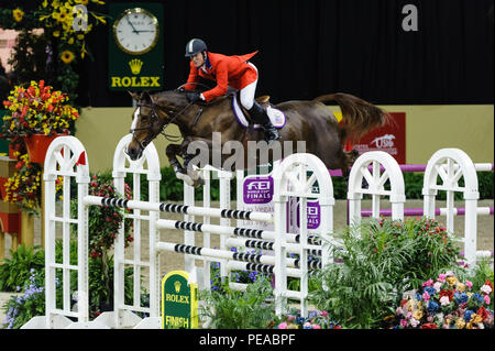 Finales de la Coupe du Monde Rolex, Thomas and Mack Center, Las Vegas, Nevada, USA, avril 2009. Jumping Final, Mclain Ward (USA) équitation Sapphire Banque D'Images