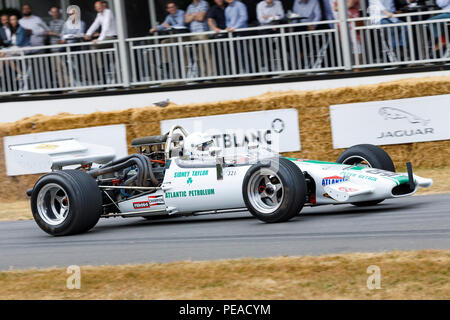 1970 McLaren-Chevrolet M10B une formule racer avec chauffeur Mark Longmore au Goodwood Festival of Speed 2018, Sussex, UK. Banque D'Images