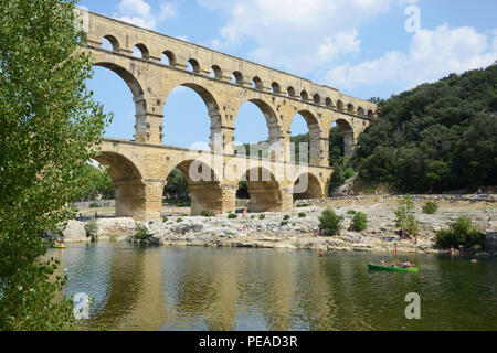 Le Pont du Gard, près d'Avignon, France Banque D'Images