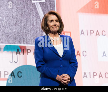 Nancy Pelosi, chef de la minorité (D) de la Chambre des représentants des Etats-Unis, s'exprimant lors de l'AIPAC (American Israël Public Affairs Committee) poli Banque D'Images