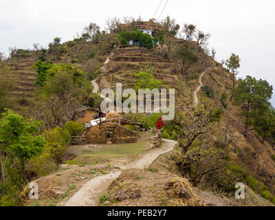 Tulla Kote Village sur la zone des Tallas Kumaon, collines, Uttarakhand, Inde Banque D'Images