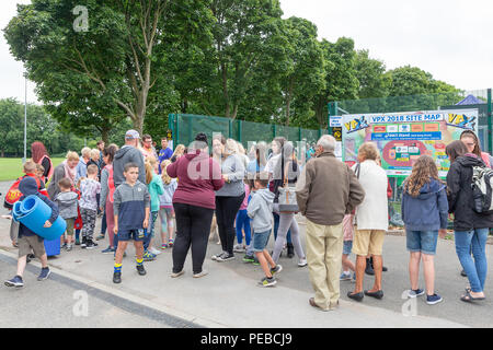 Latchford, Warrington, Royaume-Uni. 14 août 2018. 14 août 2018 - La deuxième journée de l'expérience du parc Victoria. VPX est dans sa onzième année et n'est tenue à Victoria Park, Latchford, Warrington, Cheshire chaque année. Tous les mardis en août les portes ouvertes à une grande variété de divertissements pour enfants qui est tout libre de droits photo Crédit : John Hopkins/Alamy Live News Banque D'Images