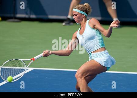 Cincinnati, OH, USA. Août 14, 2018. Open de tennis de l'Ouest et du Sud, Cincinnati, OH - le 14 août 2018 - Camila Giorgi contre Anastasija Sevastova en action dans le tournoi de tennis de l'Ouest et du Sud qui s'est tenue à Cincinnati. - Photo par Wally Nell/ZUMA Press Crédit : Wally Nell/ZUMA/Alamy Fil Live News Banque D'Images