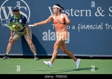 Cincinnati, OH, USA. Août 14, 2018. Open de tennis de l'Ouest et du Sud, Cincinnati, OH - le 14 août 2018 - Anastasija Sevastova en action contre Camila Giorgi dans le tournoi de tennis de l'Ouest et du Sud qui s'est tenue à Cincinnati. - Photo par Wally Nell/ZUMA Press Crédit : Wally Nell/ZUMA/Alamy Fil Live News Banque D'Images